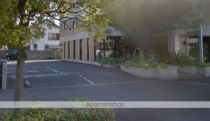 フロンティアビル[3LDK/71.77m2]の駐車場2