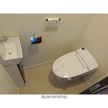 品川区西五反田４丁目戸建[3LDK/72.87m2]のトイレ