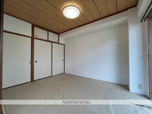 フラット新屋敷の内装写真