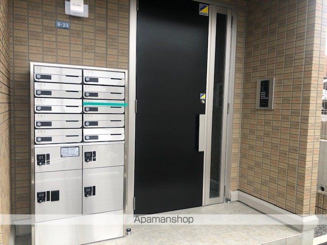 カサレリアIIIの玄関写真