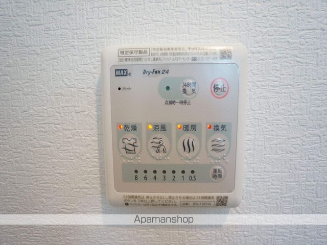 トレイブルックK館の内装写真