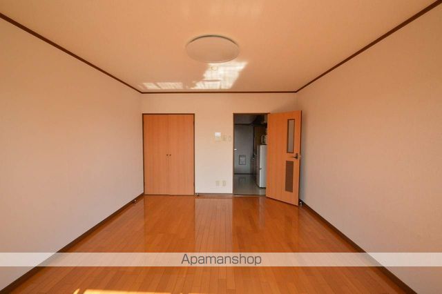 マンションリュウIの内装写真