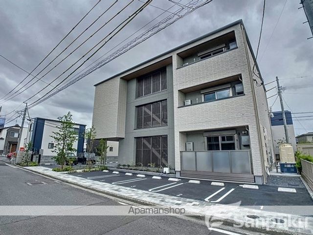 シャーメゾン小坂の外観写真