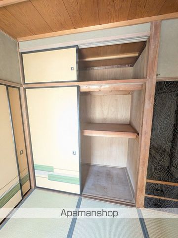 上殿岡貸家の内装写真