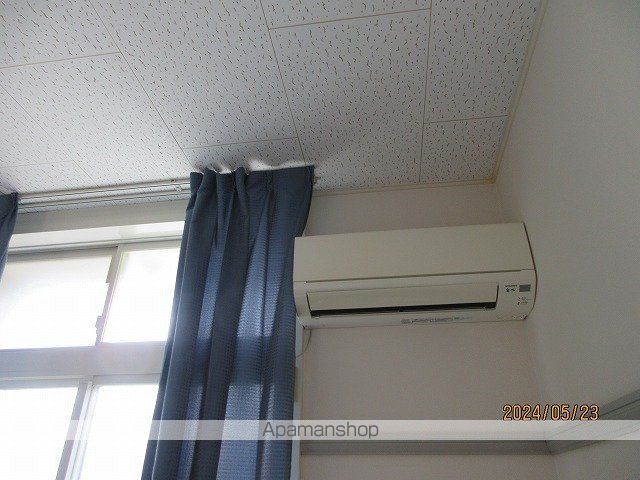 アゼリアの内装写真