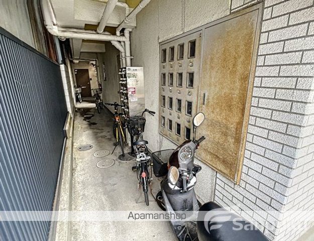 サンデーハイツ萱町の玄関写真