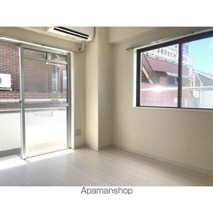 レーベンハウス大泉[1LDK/47.16m2]のリビング・居間2