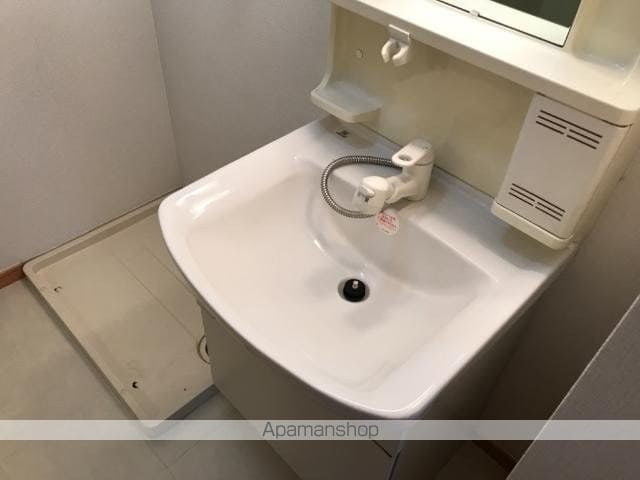 コンフォール久華Iの内装写真
