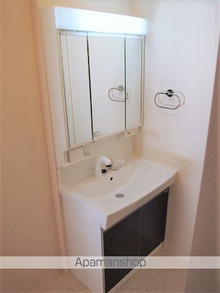 ルチェ・ソラーレ上山[2LDK/57.5m2]の洗面所