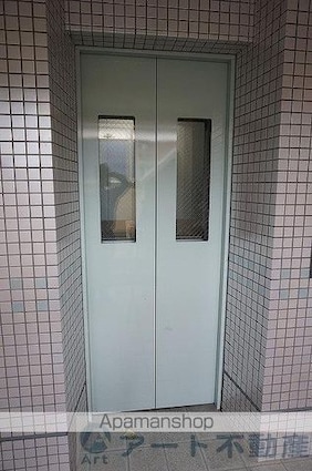 アストレア天山[1K/25.92m2]のエントランス2