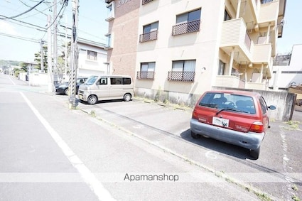 エルムビラ[3LDK/60.61m2]の駐車場