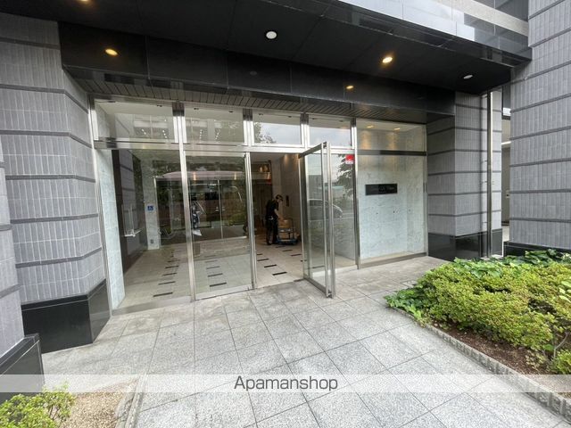 セノアタワー新大阪の玄関写真