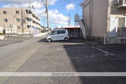 郷間ハイツ[2DK/35.91m2]の駐車場1