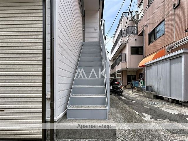 川井アパートの玄関写真