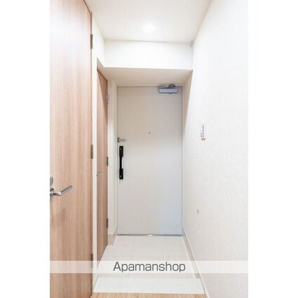 市谷台町坂フロント[2LDK/49.18m2]の玄関