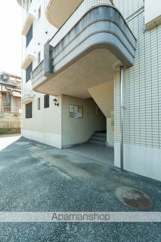 レークサイドパーク2の玄関写真