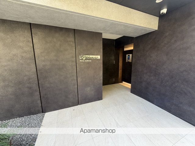 LIGHTHOUSE元浅草の玄関写真