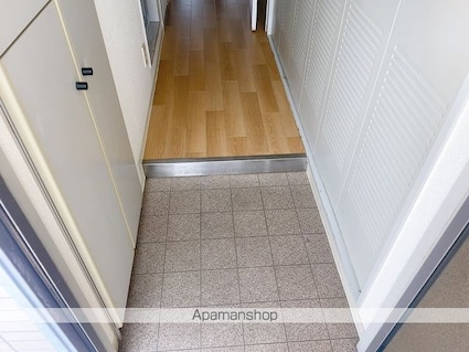 メゾン・ド・アーベリール[1R/30.4m2]の内装4