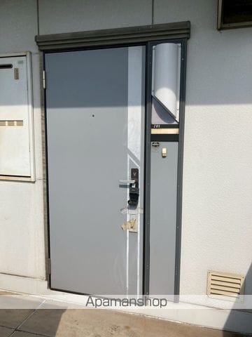 ビーライン曙の玄関写真