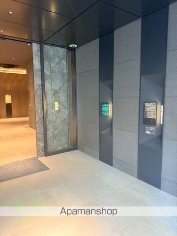 パークアクシス横浜伊勢佐木町通りの玄関写真