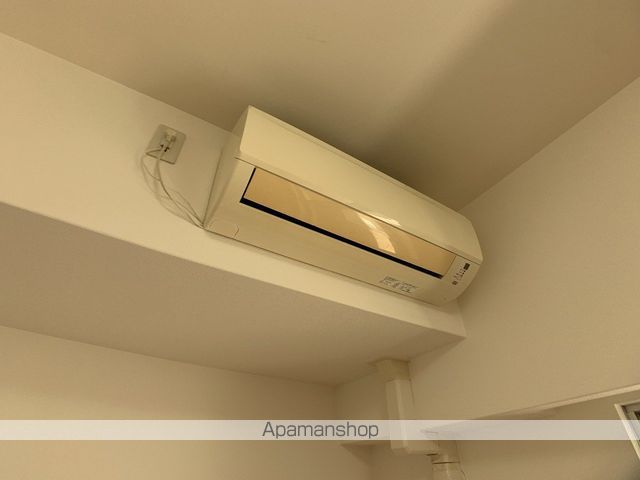 ドゥーエ江坂IIIの内装写真