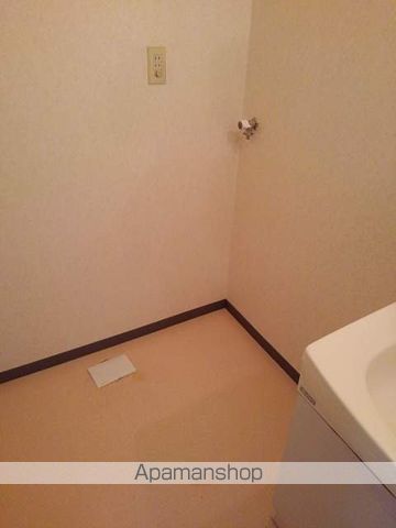 コープ野村川端町A棟の内装写真