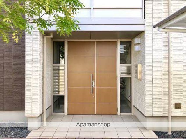 コルテーゼの玄関写真