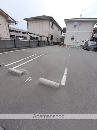 ライトヴァリー[1LDK/48.12m2]の駐車場1