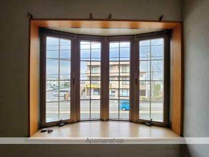 根本ビル[店舗/40m2]の内装6