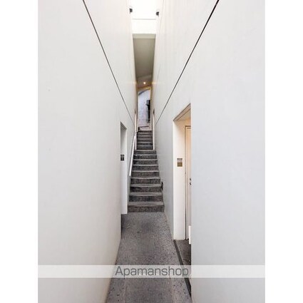メイプル新中野[1R/36.72m2]の外観3