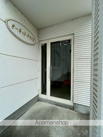 オーキッドテラスBの玄関写真