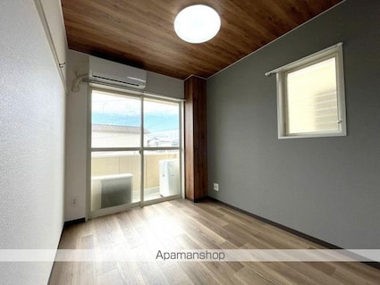 サンクシャンブル[1R/15.3m2]のリビング・居間