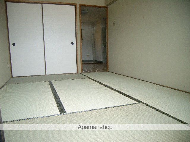アルファ千草瀬戸の内装写真
