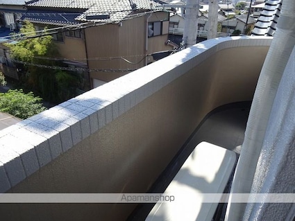 城山ハイツ唯[2K/27.36m2]のバルコニー