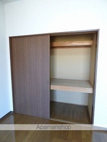 シュナウザーハイツIの内装写真