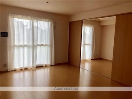 Ｔｈｉｃｋ　Ｇａｒｄｅｎ[2LDK/59.58m2]のリビング・居間