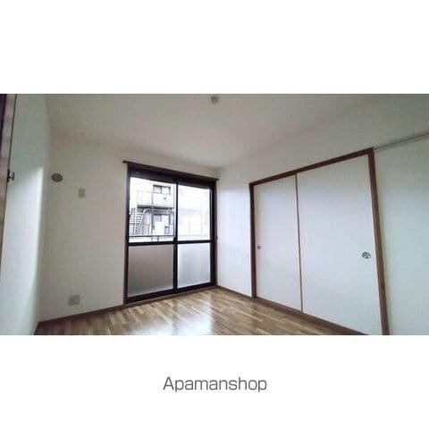 ロイヤルパレスIIの内装写真