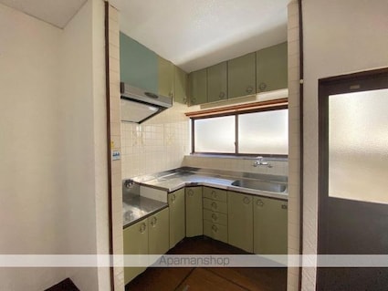 上林伏石町借家[3SDK/75.34m2]のキッチン