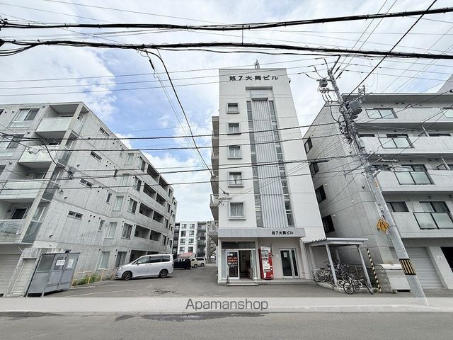第7大岡ビルの外観写真