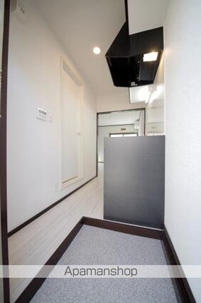 パールハイツ[1R/17m2]の玄関
