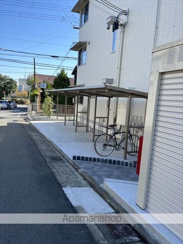 【和歌山市宇須のアパートの写真】