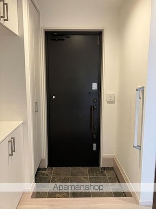 関前戸建[4LDK/97.91m2]の玄関