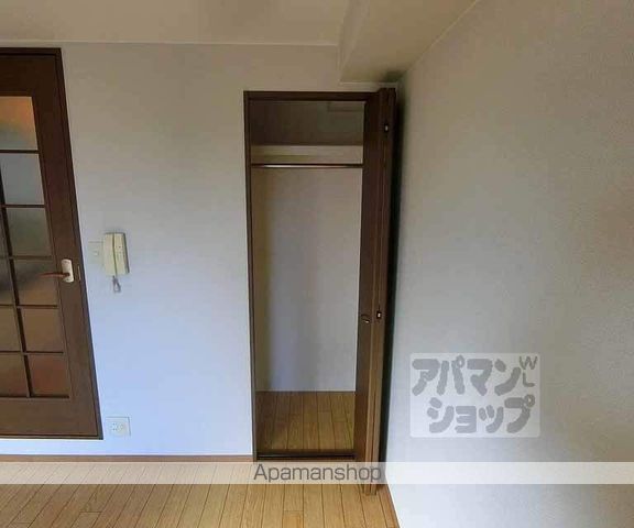 バインオークNICの内装写真