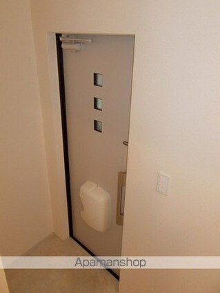 ベルコート[1K/26.03m2]の玄関