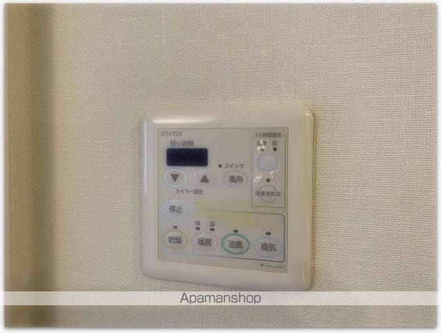 クロスレジデンス大阪新町の内装写真