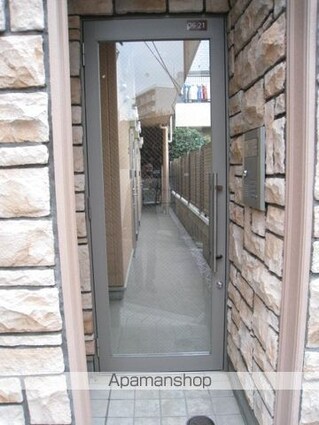 東京都杉並区高円寺南２丁目[1K/13.73m2]のエントランス2