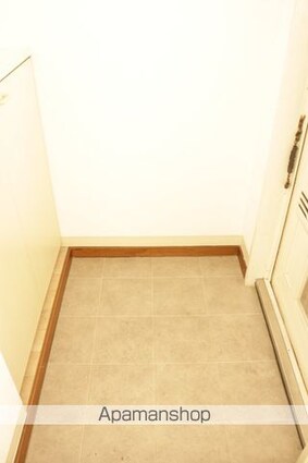 プレジールムラカミ[3DK/56.1m2]の玄関