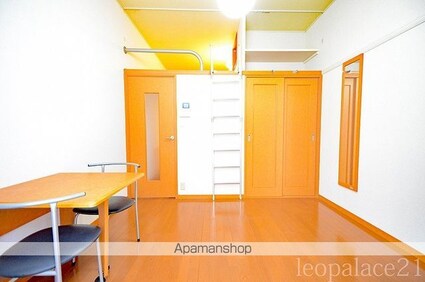 レオパレストゥイン　コメット[1K/20.28m2]のリビング・居間1