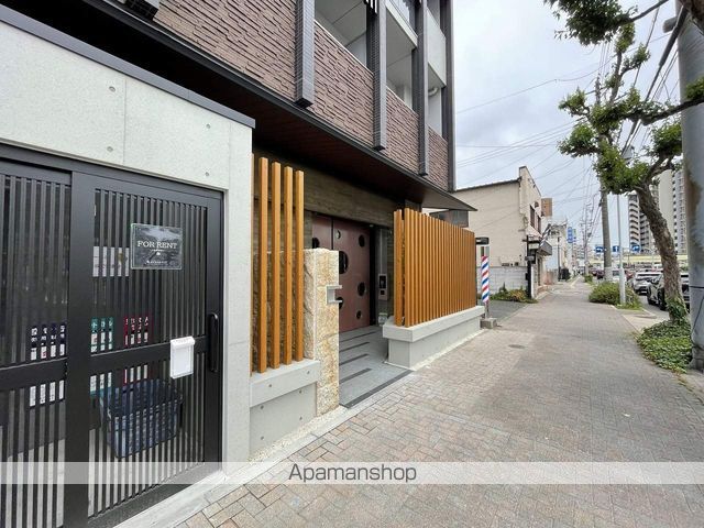 NEO JAPANESQUE 出来町の玄関写真