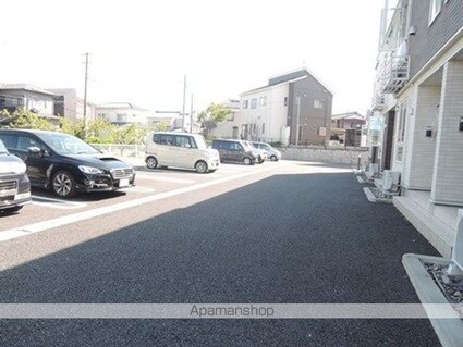 メゾンベルジュ[2DK/45.81m2]の駐車場